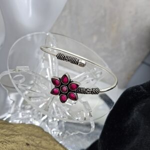 Chic Silver Bracelet with Pink Floral Accents